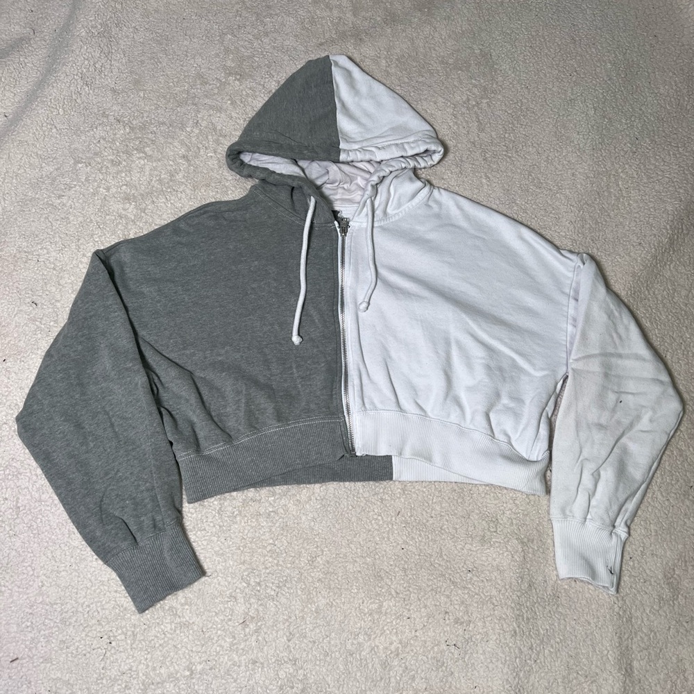 Hollister Cropped Sweater S